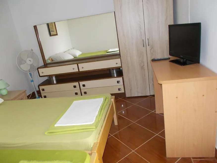 Apartments Azoa Dramalj