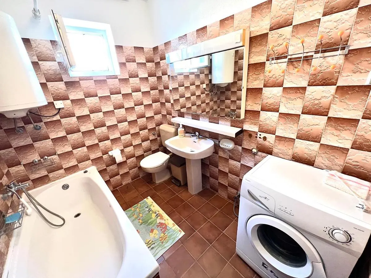 Apartments Azoa Dramalj 0*,